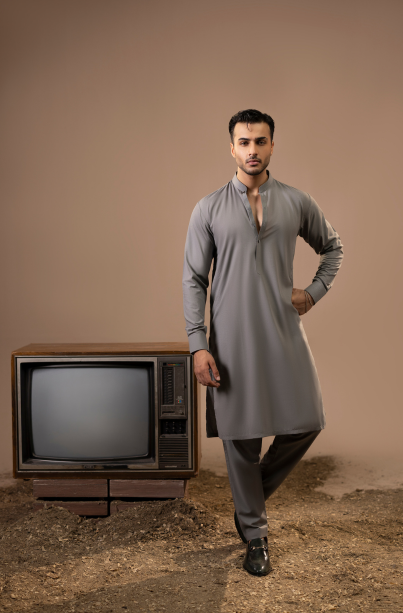 GREY CASUAL KAMEEZ SHALWAR. - Image 4