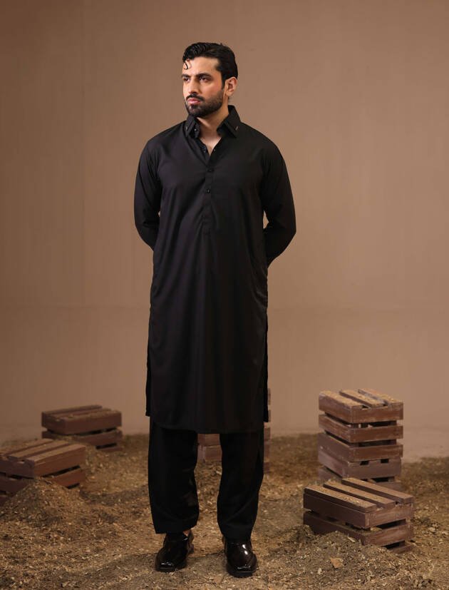 SEMI-FORMAL BLACK KAMEEZ SHALWAR
