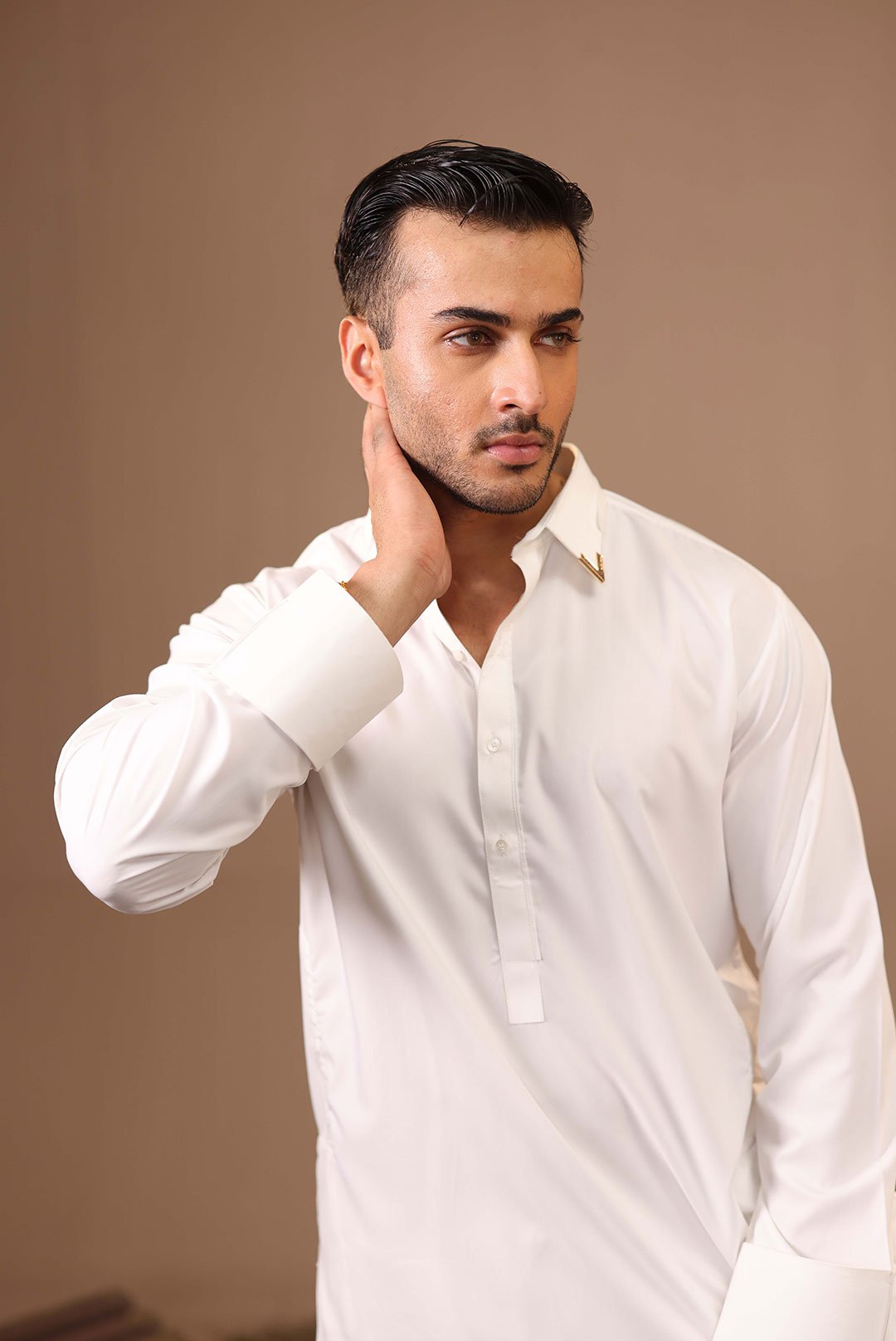 OFF-WHITE SEMI-FORMAL KAMEEZ SHALWAR