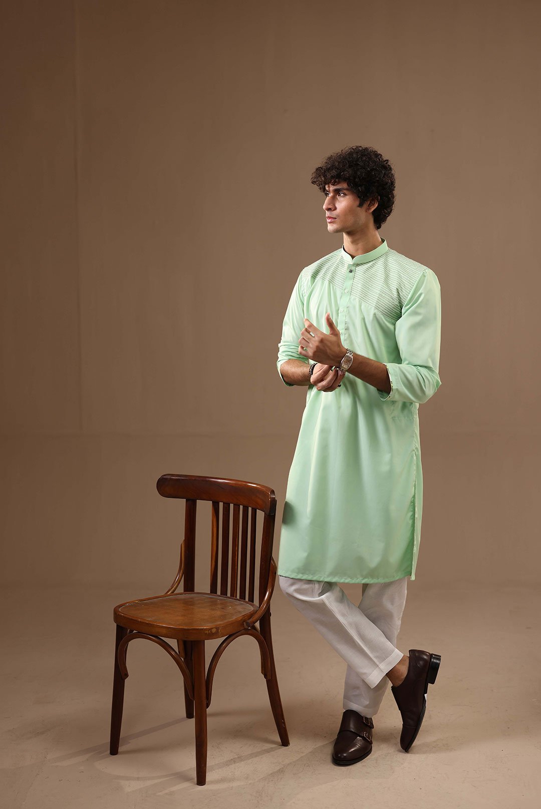 CLASSIC GRAPE GREEN KAMEEZ SHALWAR - Image 2