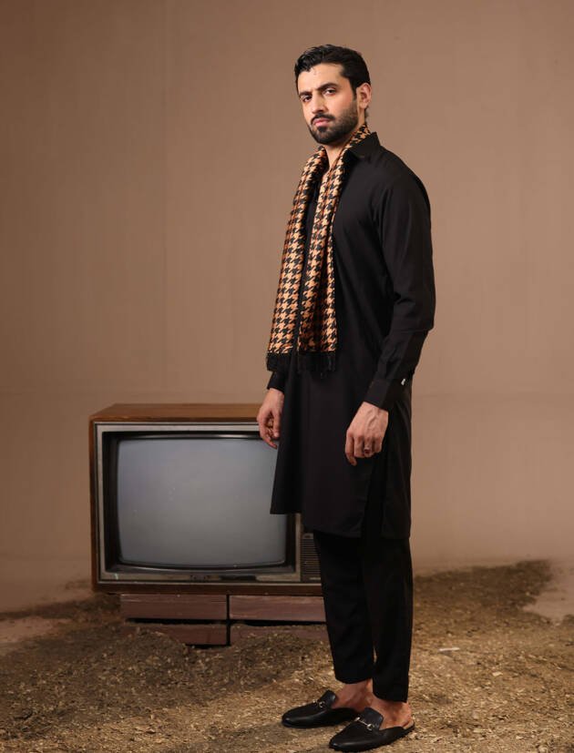 BLACK CASUAL KAMEEZ SHALWAR