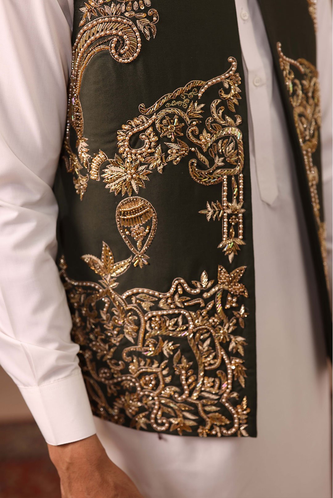 EMBELLISHED WAISTCOAT - Image 4