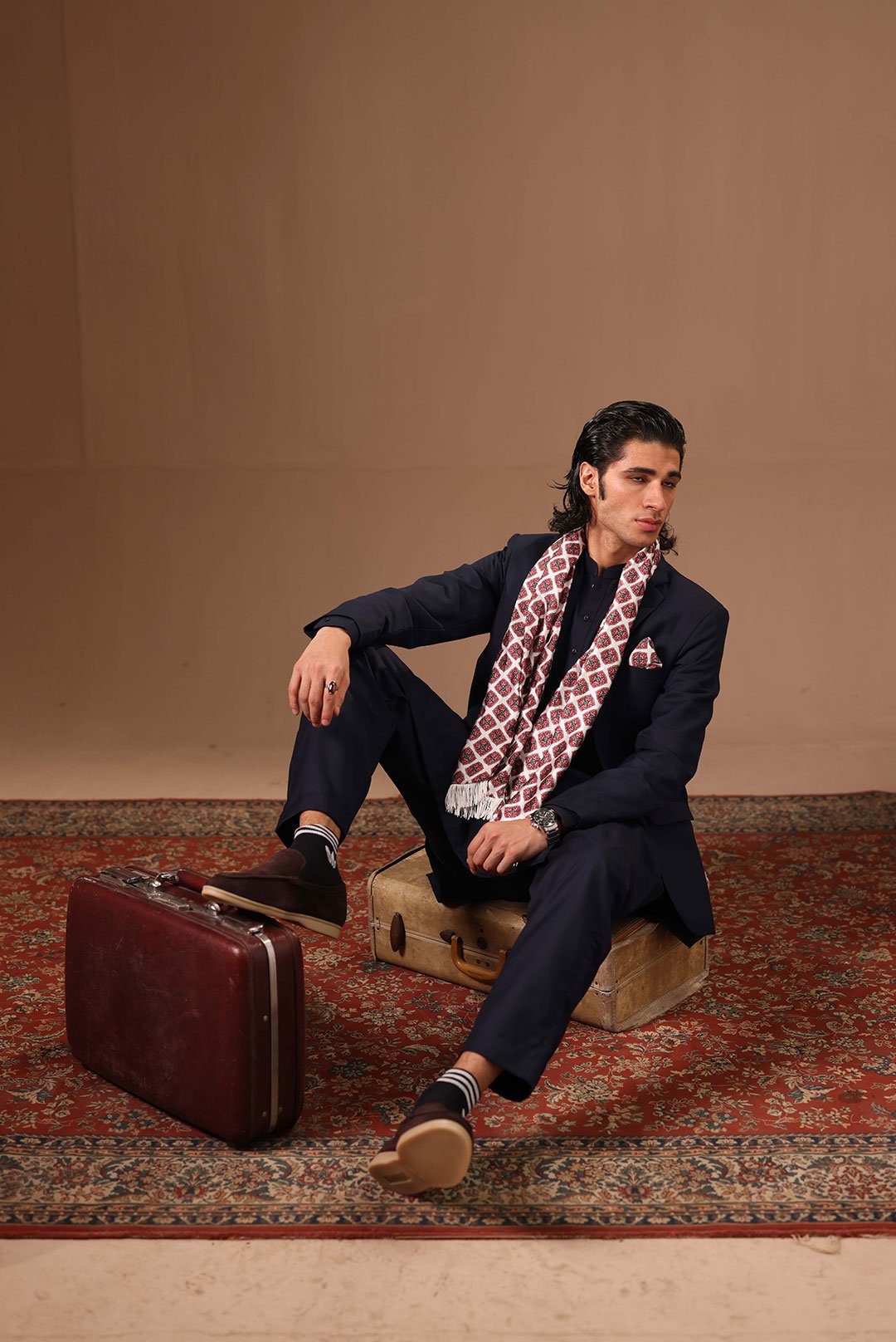 NAVY BLUE SUIT WITH MATCHING COAT - Image 3