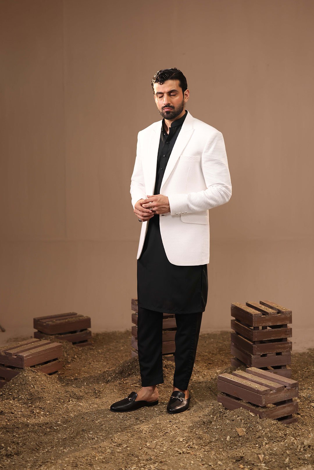BLACK CASUAL KAMEEZ SHALWAR