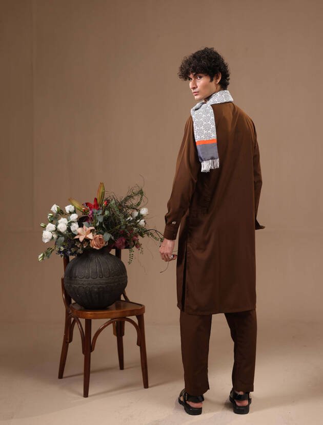 CLASSIC BROWN KAMEEZ SHALWAR