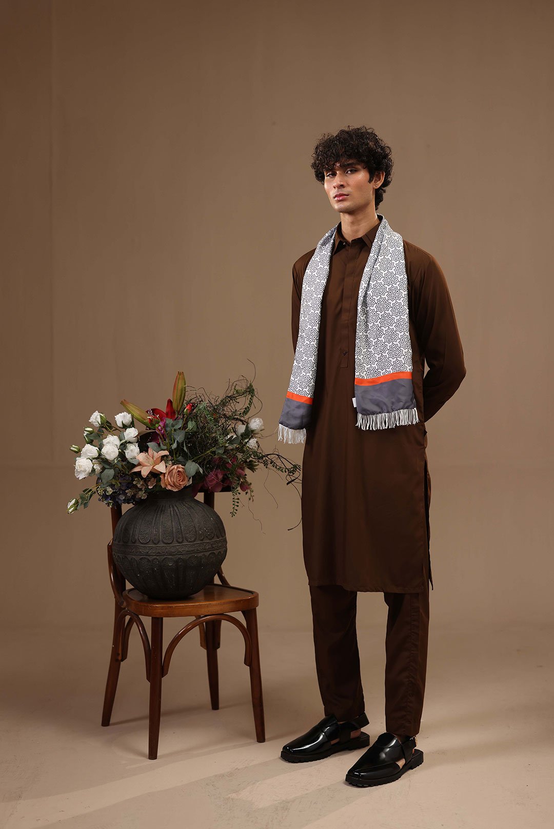 CLASSIC BROWN KAMEEZ SHALWAR