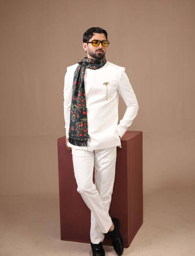 WHITE CLEAN CUT CO-ORD SET