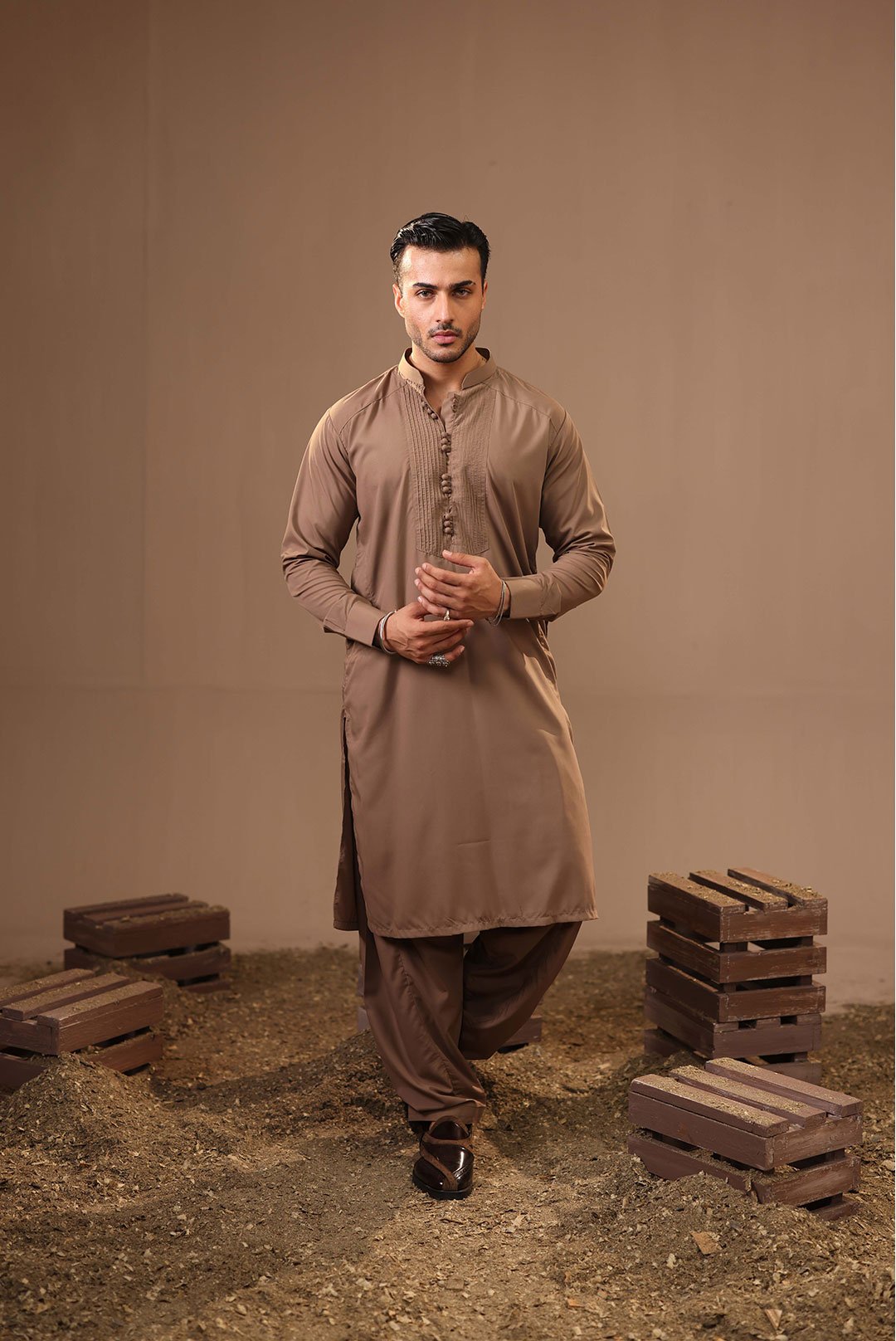 CLASSIC BROWN KAMEEZ SHALWAR